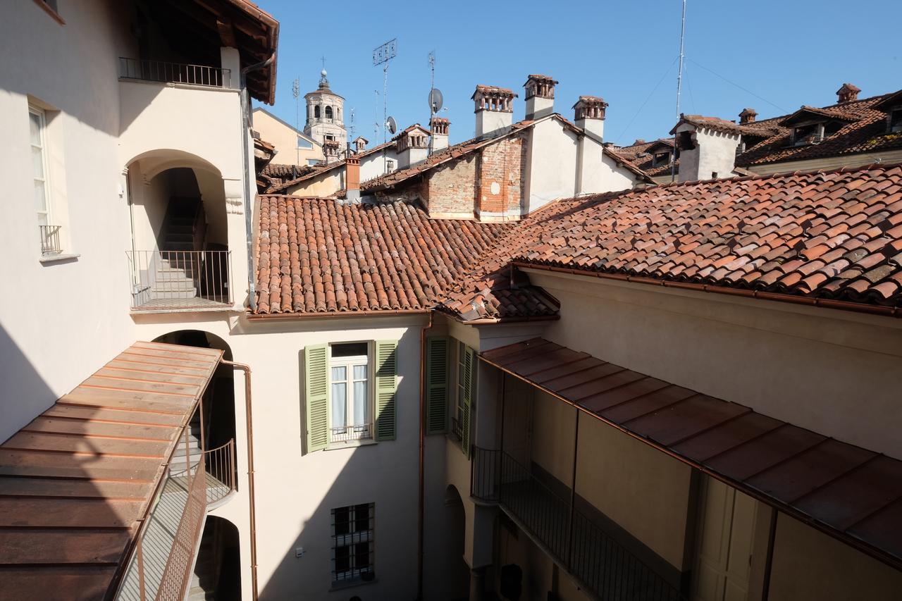 Palazzo Sacco Hostello Fossano Exteriör bild